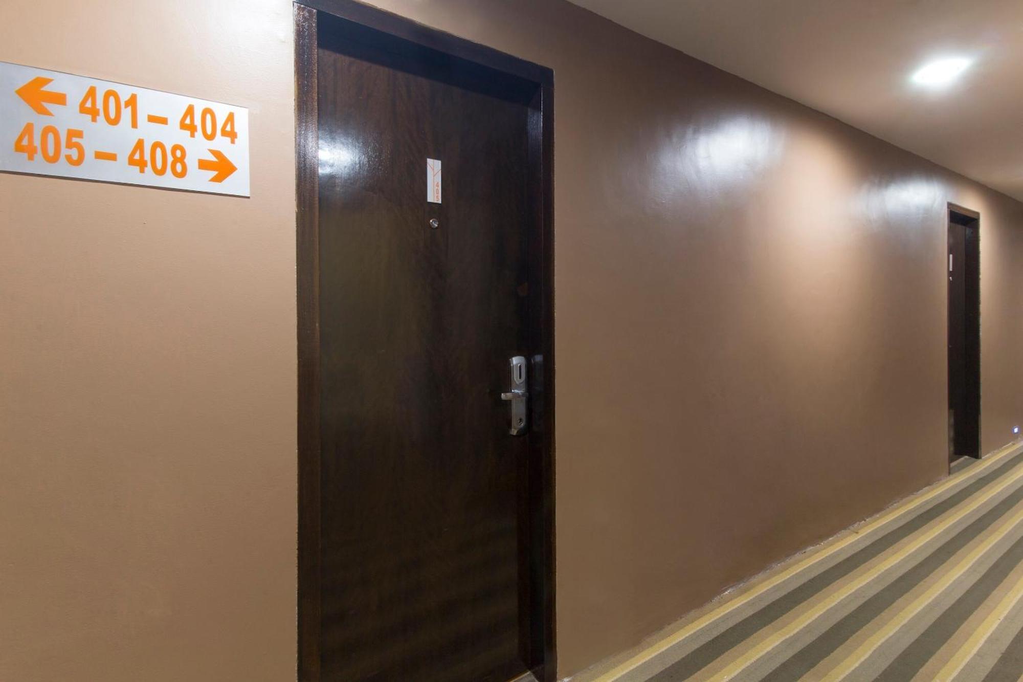Oyo 90894 Hotel Smc I-City Shah Alam Exterior photo