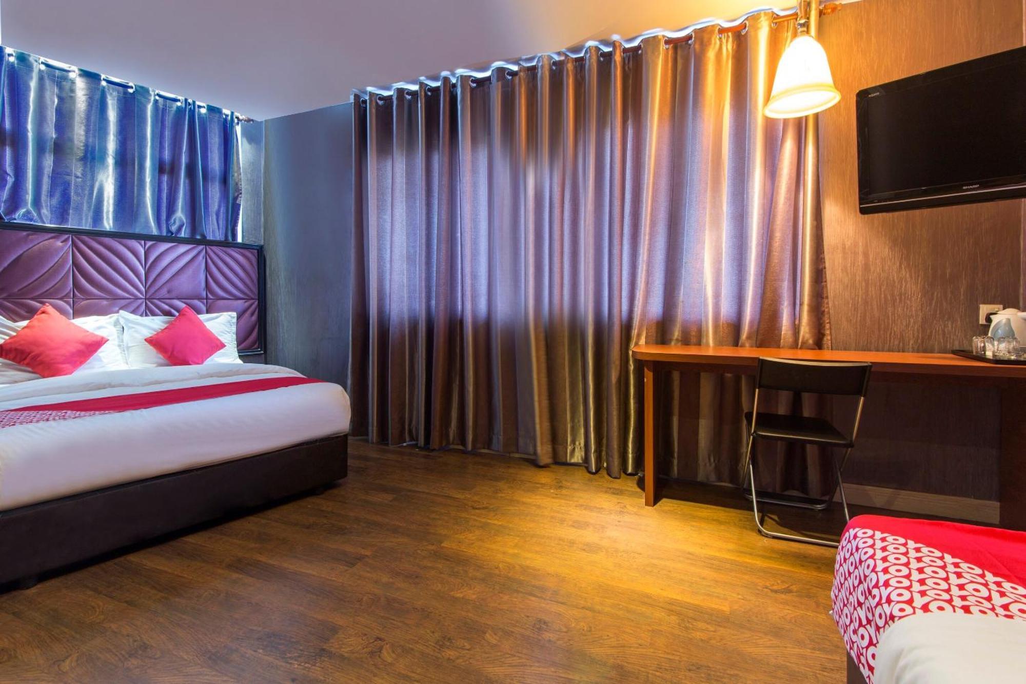 Oyo 90894 Hotel Smc I-City Shah Alam Exterior photo